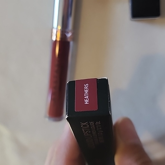 Lot of 3 Lip Items NIB liquid Lipstick Lip Gloss Anastasia BH Qveen Bomb… - Picture 5 of 6